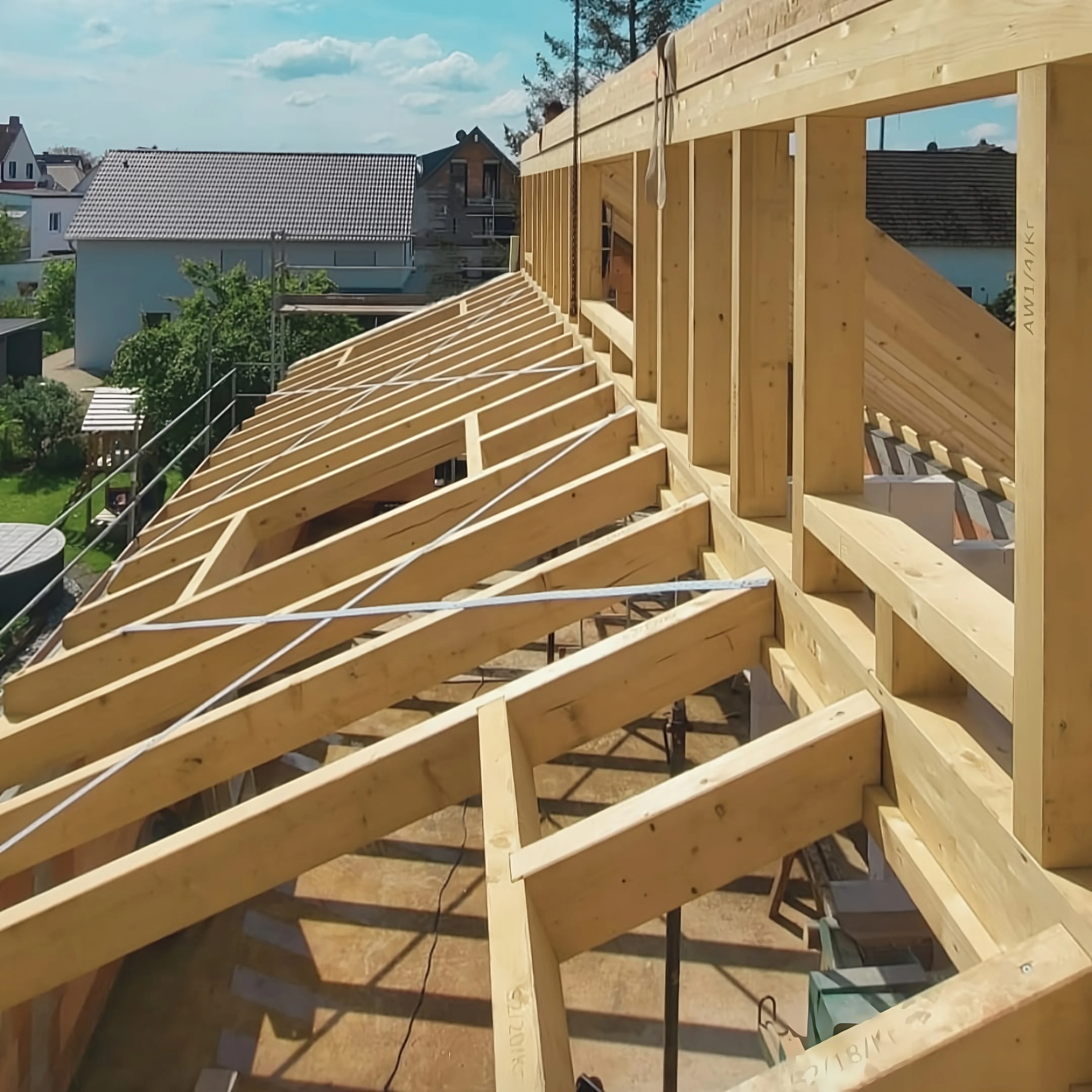 Bauliches Detail einer Holzkonstruktion